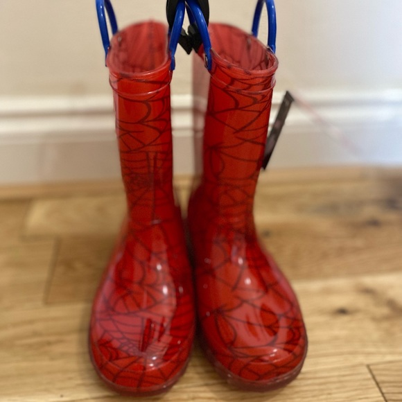 Spider-Man light up wellies - Picture 3 of 9